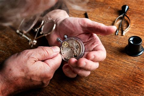 Salaires d'un Horloger chez Rolex, Geneva 